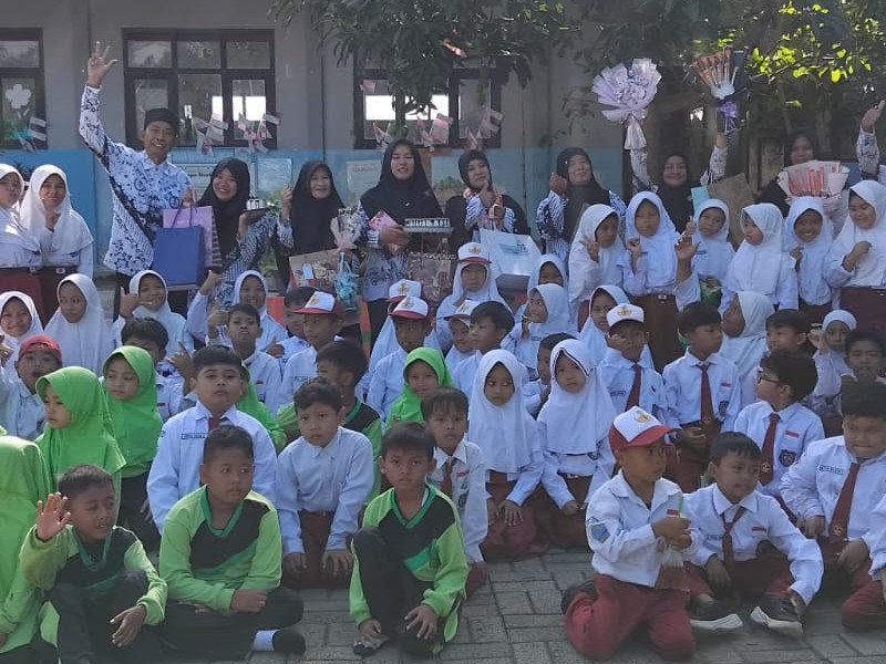 Memperingati Hari Guru Nasional